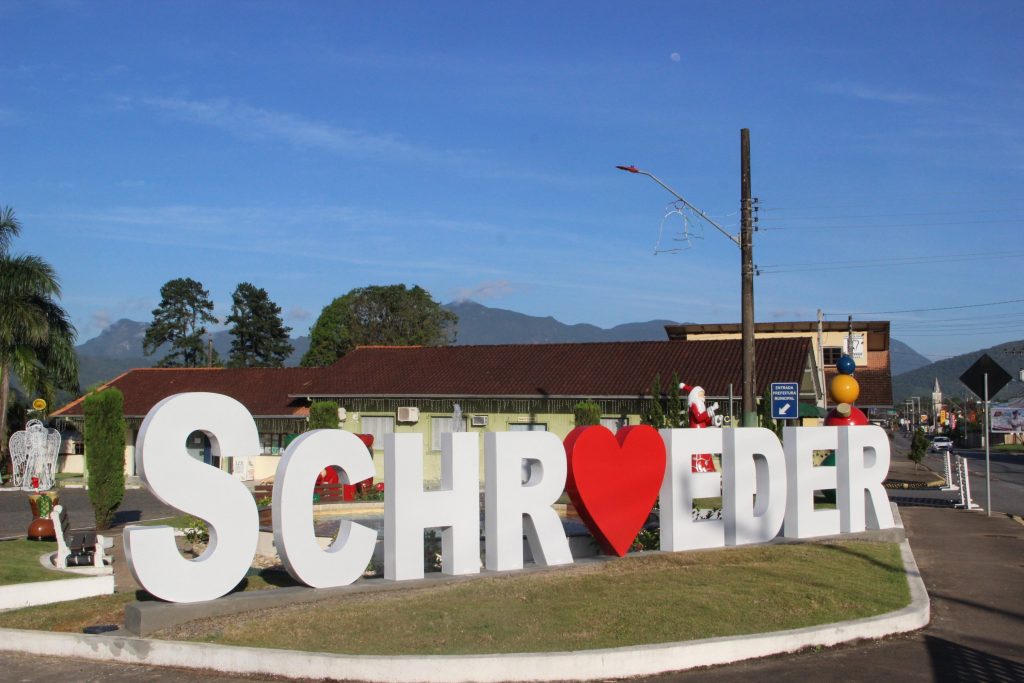 Schroeder 56 anos: com aumento populacional, município fortalece