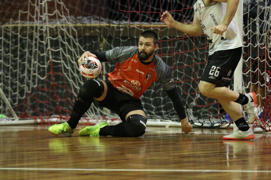 Willian concorre ao prêmio de melhor goleiro de futsal do mundo – LNF