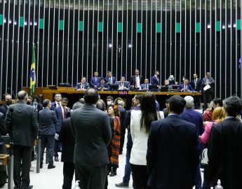 Congresso derruba vetos presidenciais de três leis