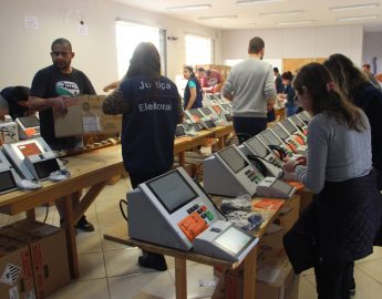 Urnas serão preparadas no sábado para as eleições do segundo turno