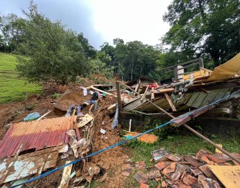 Defesa Civil de SC contabiliza prejuízos em 17 cidades por conta dos temporais e duas prefeituras decretam situação de emergência