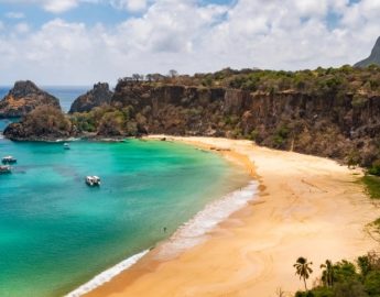 Baía do Sancho, em Fernando de Noronha, é eleita a melhor praia do mundo em 2023