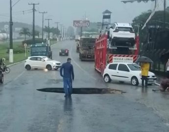 Chuva gera prejuízos em alguns municípios de SC, vídeo e imagens