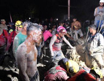 Deslizamento de terra atinge casas no Jorge Teixeira e deixa ao menos 8 mortos, em Manaus