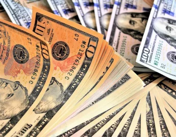 Dólar tem nova alta e bate R$ 5,30, com temor renovado com a crise no setor bancário