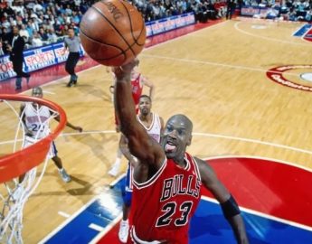 Michael Jordan celebra 60º aniversário  e presenteia ONG com “pequena” fortuna