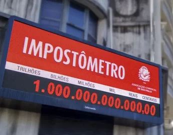 Impostômetro atinge hoje a marca de R$ 1 trilhão, sete dias antes do que em 2022