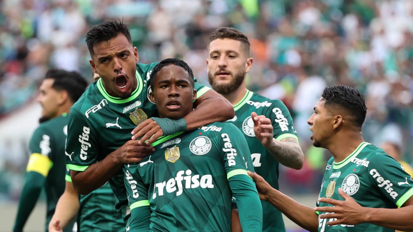 Jailson é expulso, e Palmeiras perde de virada na Libertadores