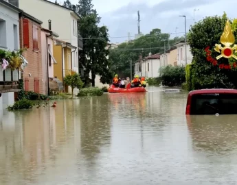 Chuvas intensas deixam 8 mortos na Itália; milhares deixam suas casas