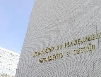 Governo bloqueia R$ 1,5 bi do orçamento; Saúde e Educação são as áreas mais afetadas