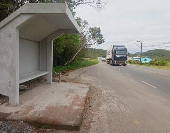 Estado instala novos abrigos de passageiros na Rodovia do Arroz