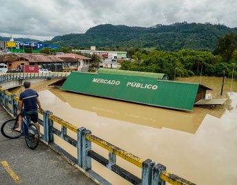 Prejuízos causados pelas chuvas em SC ultrapassam R$ 1 bilhão