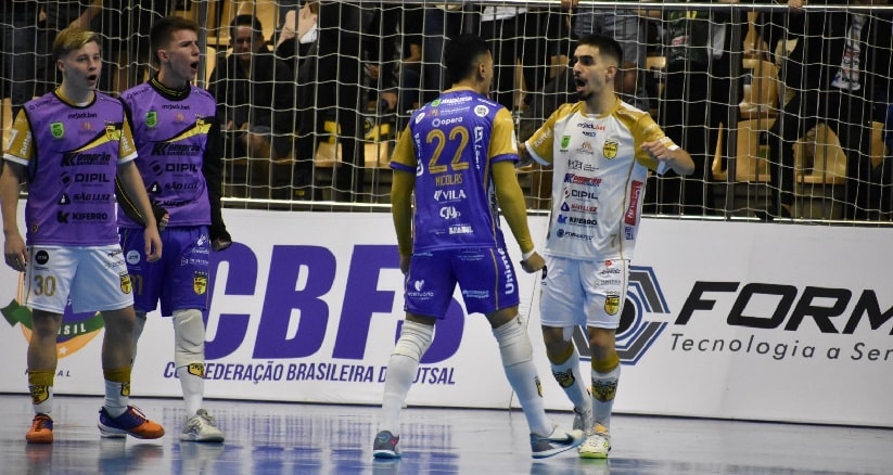 Futsal: Jaraguá busca manter 100% na Série Ouro contra Florianópolis