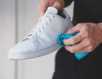 Como limpar solas dos calçados brancos, deixando-os como novos
