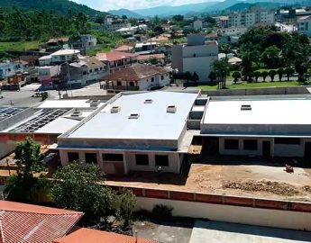 Almeida sugere novos centros infantis em bairros periféricos