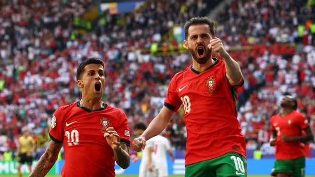 Futebol: Com Cristiano Ronaldo garçom, Portugal vence Turquia e se classifica