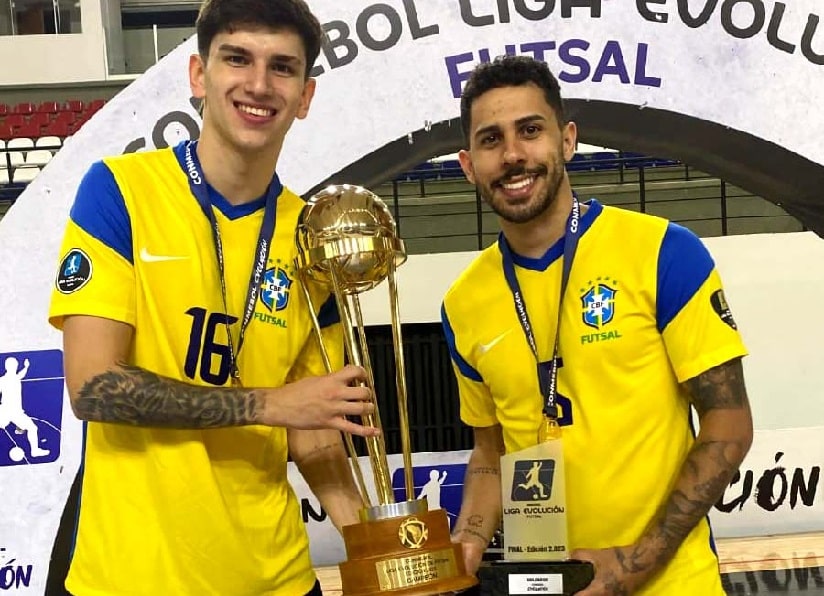 Futsal: Dupla do Jaraguá conquista o Sul-Americano com a Seleção Brasileira