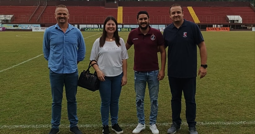 Futebol: Prefeitura de Massaranduba visita o Juventus para troca de experiências