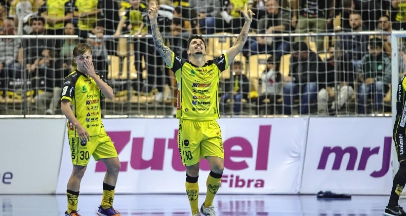Futsal: Liga Nacional fecha nona rodada nesta segunda-feira (3)