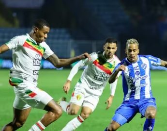 Futebol: Em jogo marcado por expulsões, Brusque vence Paysandu na Ressacada