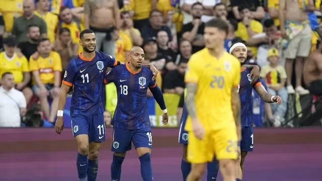 Futebol: Holanda atropela a Romênia e está nas quartas de final da Eurocopa