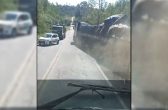 Motorista registra em vídeo momento exato em que caminhoneiro evita acidente