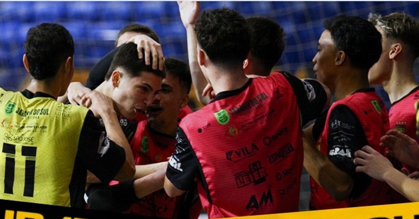 Futsal: Jaraguá sub-17 goleia mais uma vez na Taça Brasil