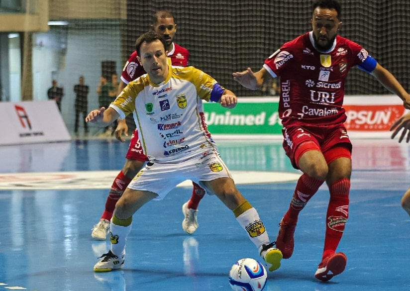 Futsal: Jaraguá perde nos pênaltis e está fora da Copa do Brasil