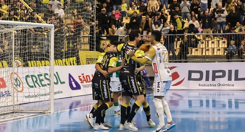 Futsal: Liga Nacional fecha 15ª rodada nesta terça-feira (16)