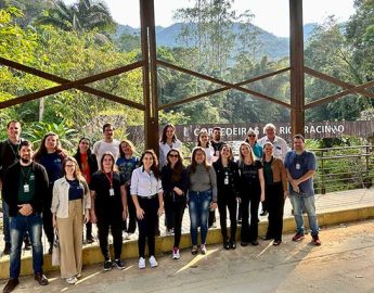 Grupo de Trabalho de Educação Ambiental reunido em Schroeder