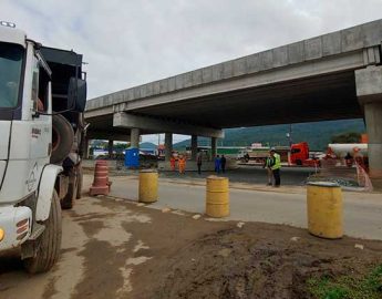 Segue em obras a rotatória sob o elevado do Guamiranga