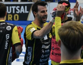 Futsal: Com susto e hat-trick do Eka, Jaraguá goleia o lanterna Brasília pela LNF