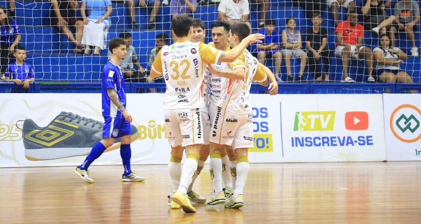 Futsal: Jaraguá faz duelo dos líderes contra o Sorocaba pela LNF