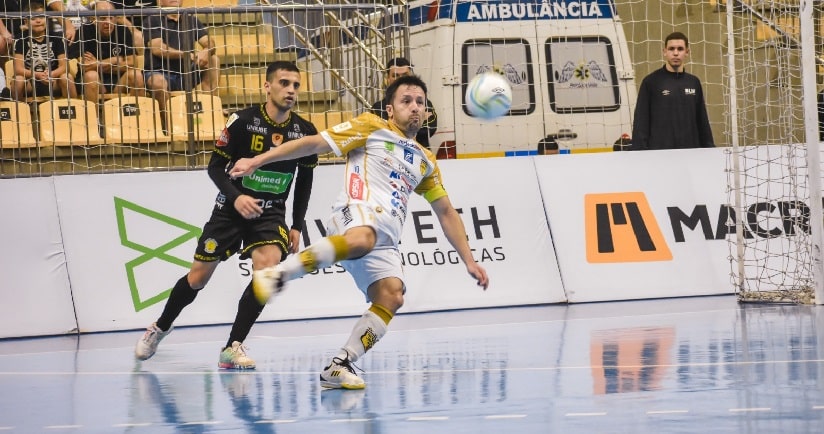 Futsal: Liga Nacional fecha 20ª rodada nesta quinta-feira (22)