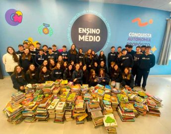 Estudantes de Jaraguá arrecadam mais de 2 mil livros para doação