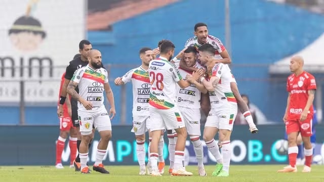 Futebol: Brusque vence o Vila Nova na estreia do técnico Marcelo Cabo