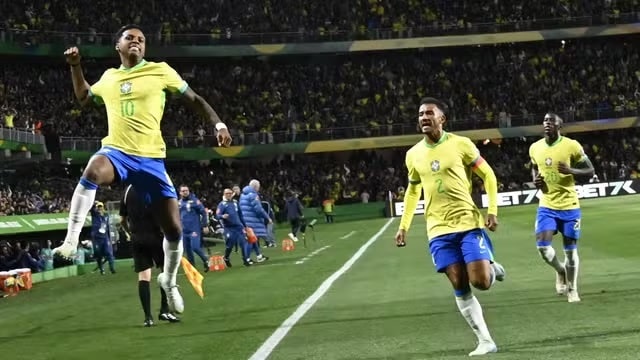 Futebol: Brasil derrota o Equador em Curitiba e volta a vencer nas Eliminatórias