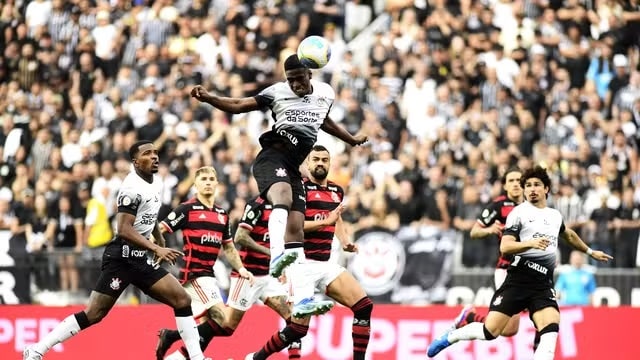 Futebol: Corinthians vence o Flamengo e deixa o Z4 momentaneamente