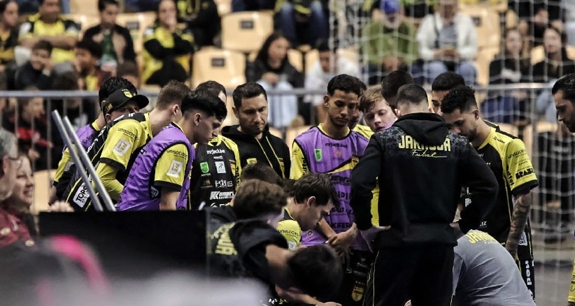 Futsal: Jaraguá anuncia venda de ingressos para jogo com o Joinville