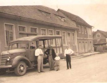 A Propósito – A foto, da década dos anos 1950, mostra a casa de…