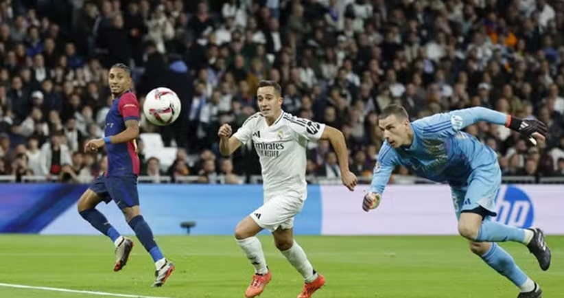 Futebol: Com golaço de Raphinha, Barcelona goleia o Real Madrid no Santiago Bernabéu