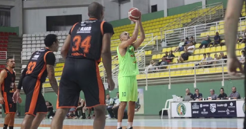 Basquete: Brusque vence o Jaraguá e está na final do estadual masculino