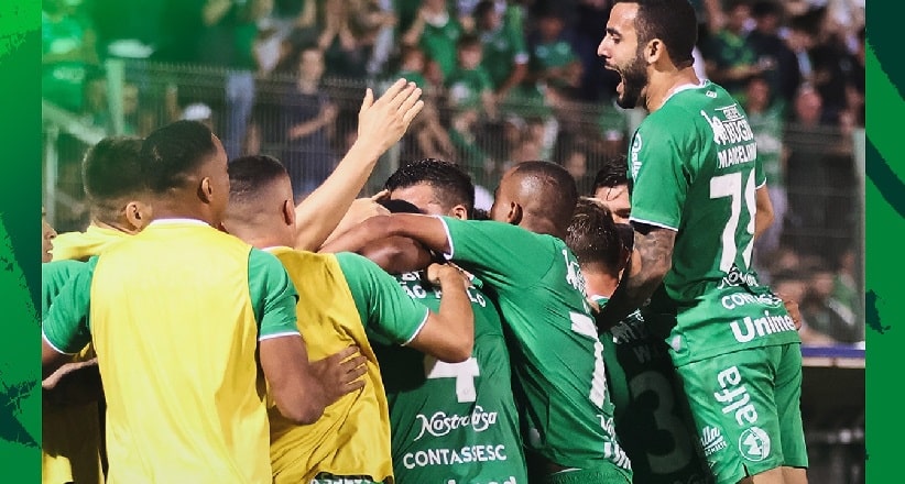 Futebol: Chape vence o Santos de virada na Arena Condá e se distancia do Z4