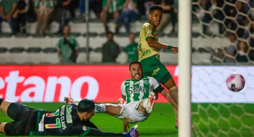 Futebol: Com hat-trick de Veiga, Palmeiras ganha do Juventude e cola no Botafogo