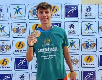 Vôlei de Praia: Atleta de Jaraguá do Sul fatura ouro em etapa do brasileiro sub-17