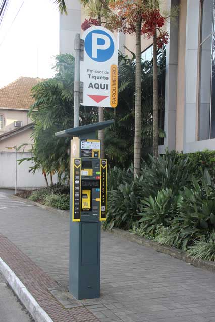 Estacionamento rotativo aumenta