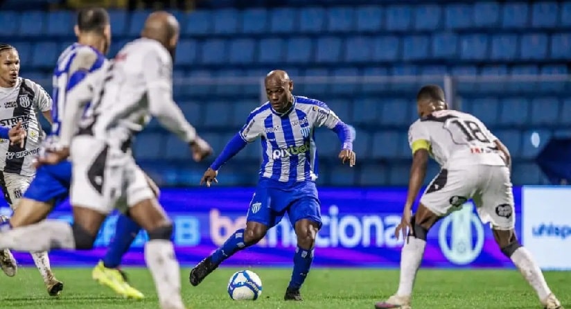 Futebol: Avaí bate a Ponte Preta no encerramento da Série B