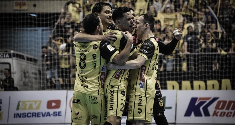 Futsal: De virada, Jaraguá bate o Carlos Barbosa pelas quartas de final da LNF