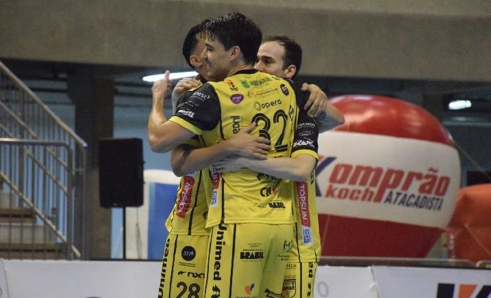 Futsal: Jaraguá inicia venda dos ingressos para jogo contra Pato