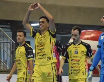 Futsal: Jaraguá duela contra o Pato nas semifinais da LNF